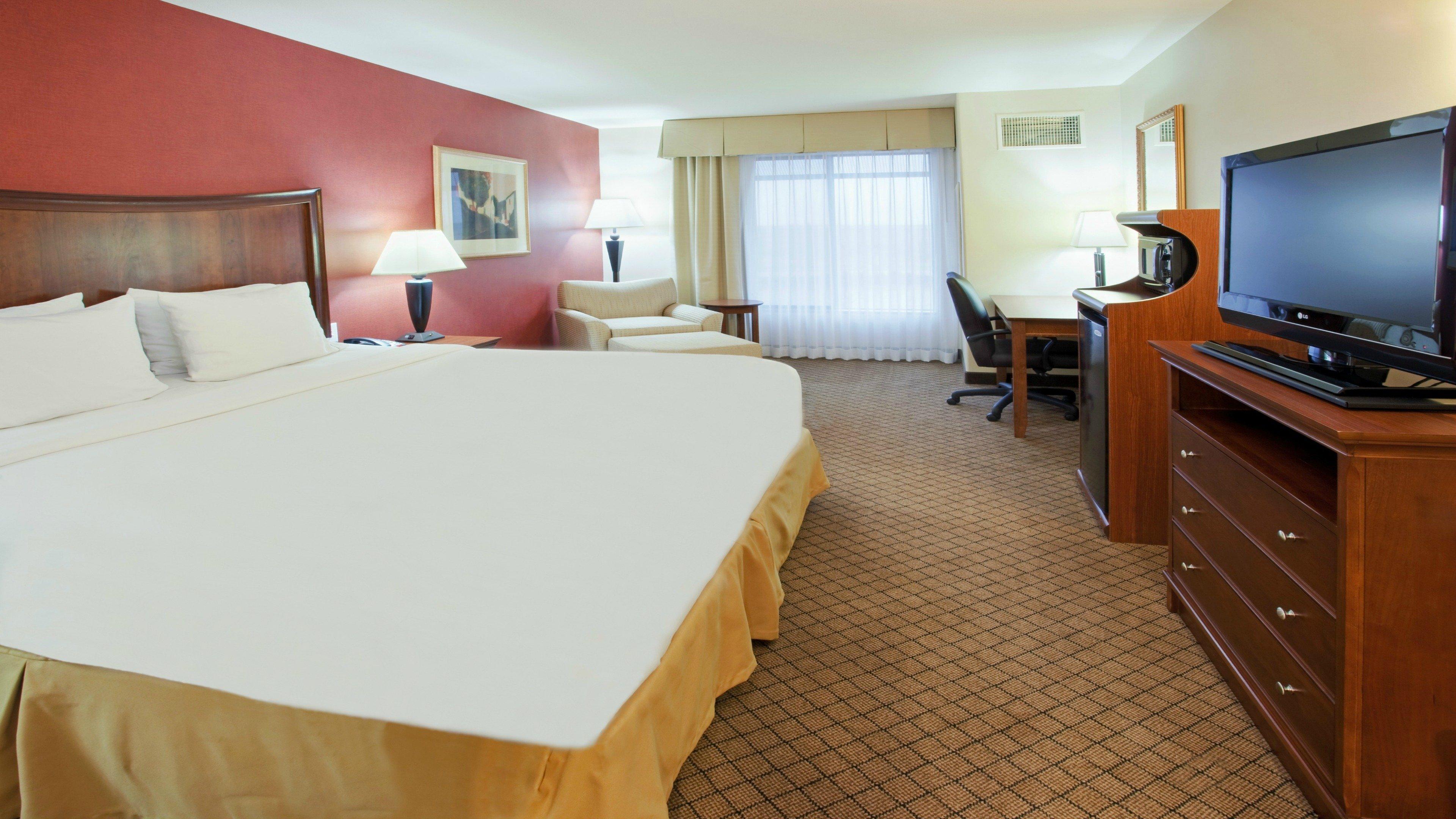 Holiday Inn Express Hotel & Suites Lincoln-Roseville Area, An Ihg Hotel Exterior foto